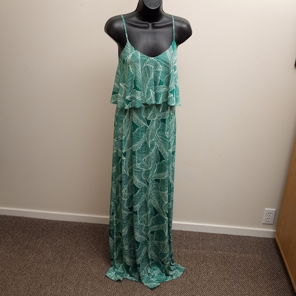 Veronica M Dresses & Skirts - VERONICA M Palm Leaf Maxi Green Dress Medium
